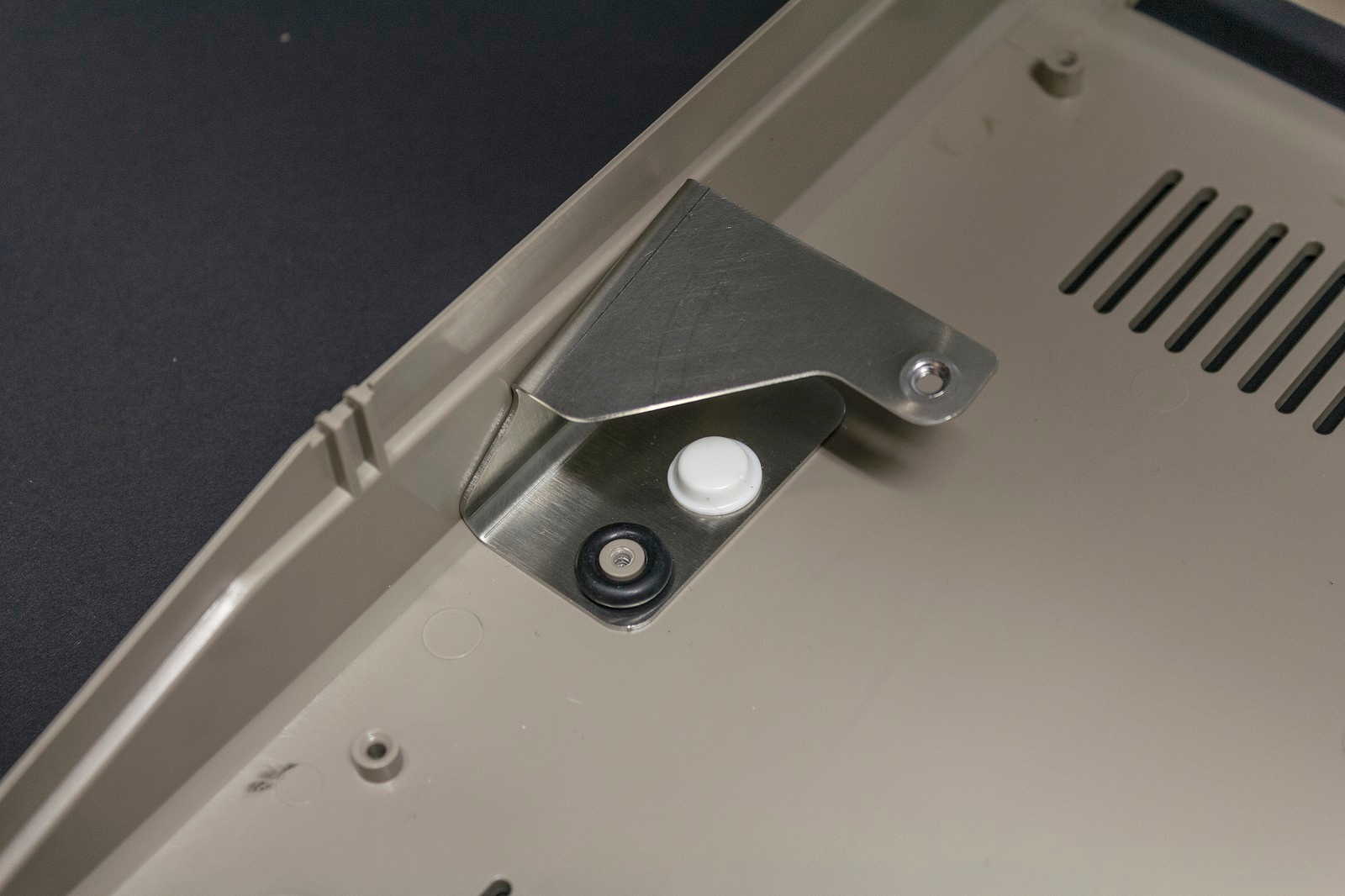 Keyboard mount kit contents